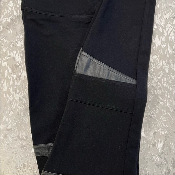 EUC Two By Vince Camuto Black Faux Leather Legging Sz 6 - Picture 5 of 5